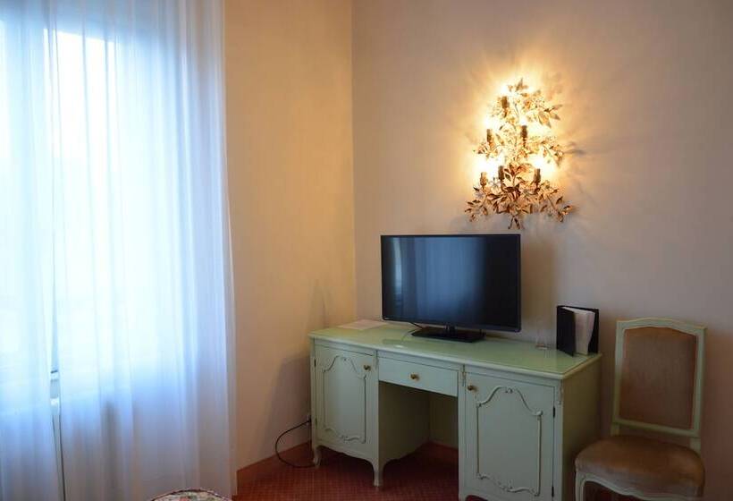 اتاق استاندارد, Grand Hotel Liberty