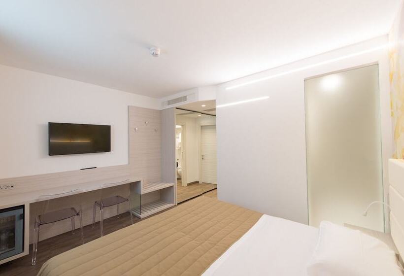 اتاق راحتی, Grand Hotel Liberty