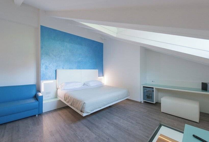 سوییت, Grand Hotel Liberty