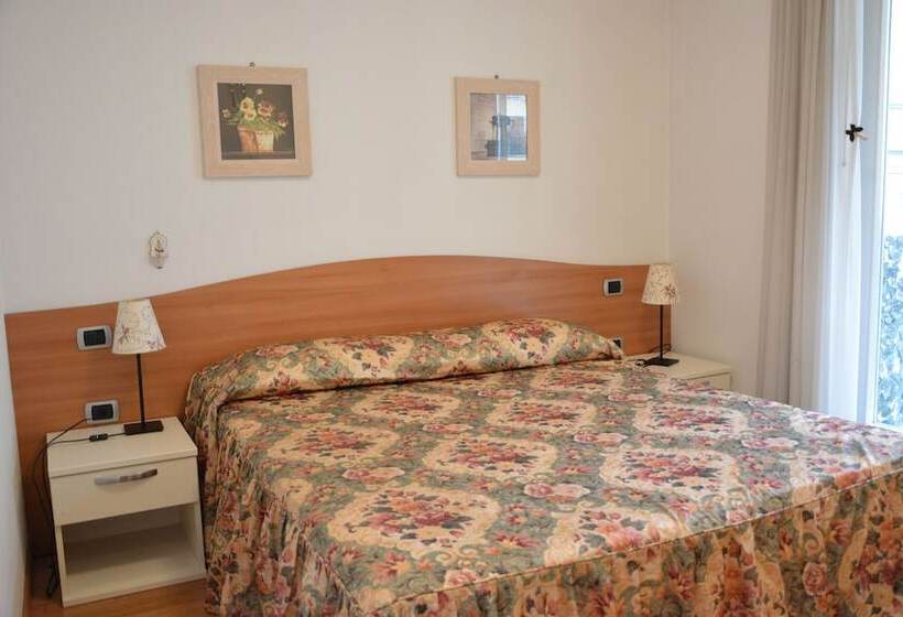 آپارتمان 1 خوابه با بالکن, Grand Hotel Liberty