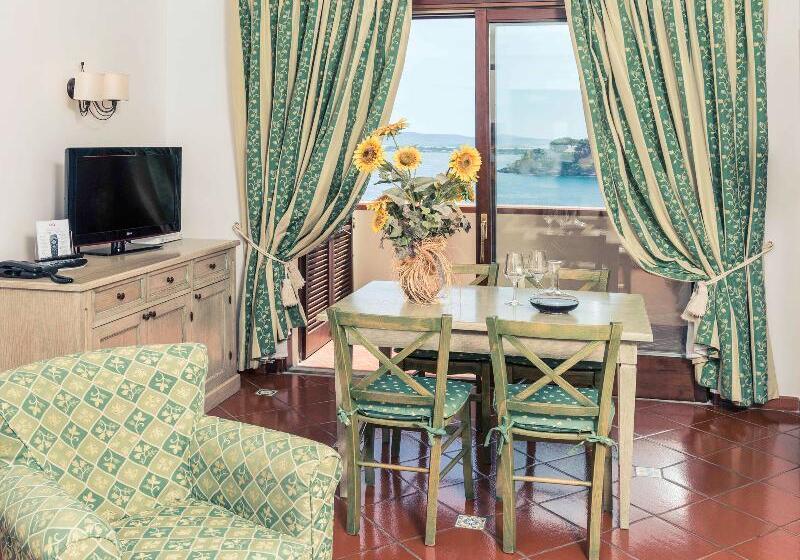 جناح مطلّ علي البحر, Albergo Filippo Ii