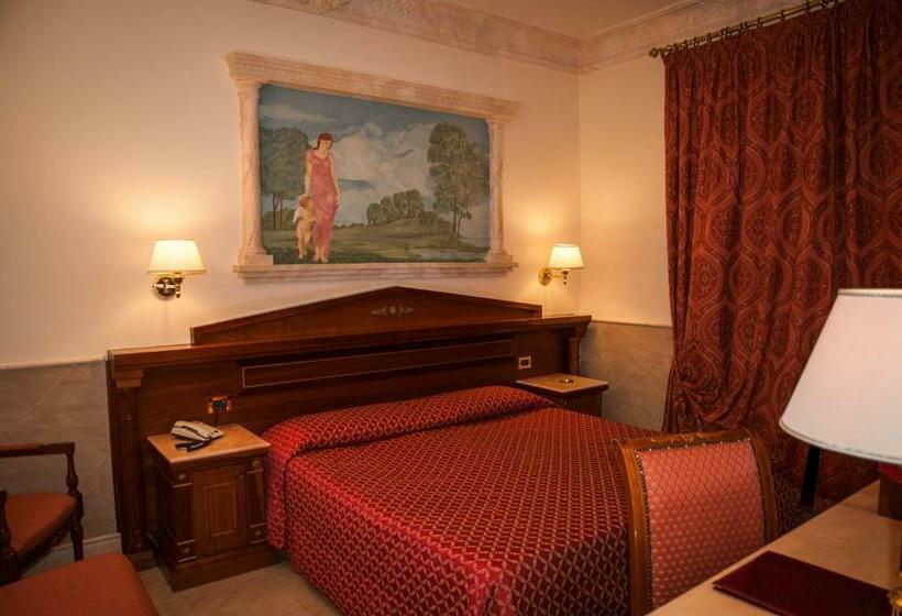 اتاق لوکس, Palladium Palace