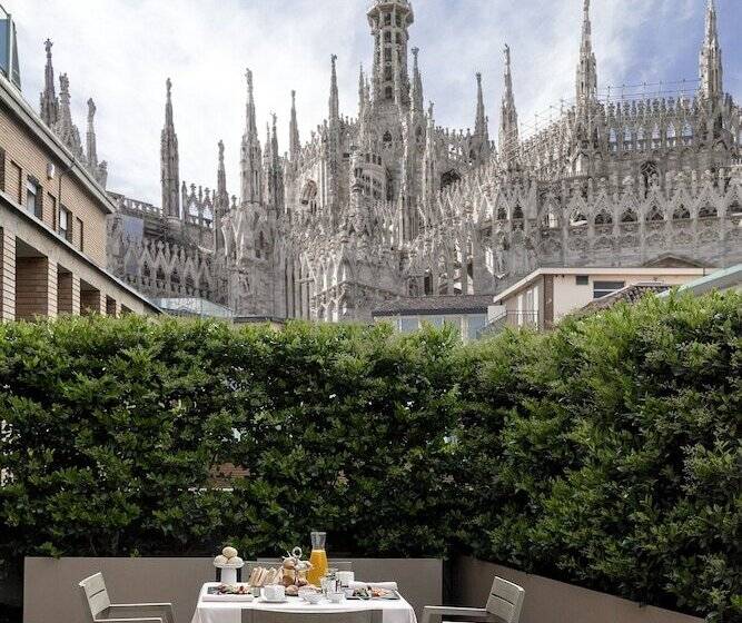 اتاق لوکس با چشم‌انداز, Rosa Grand Milano   Starhotels Collezione