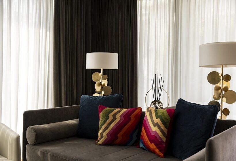 1 Bedroom Penthouse Apartment, Rosa Grand Milano   Starhotels Collezione