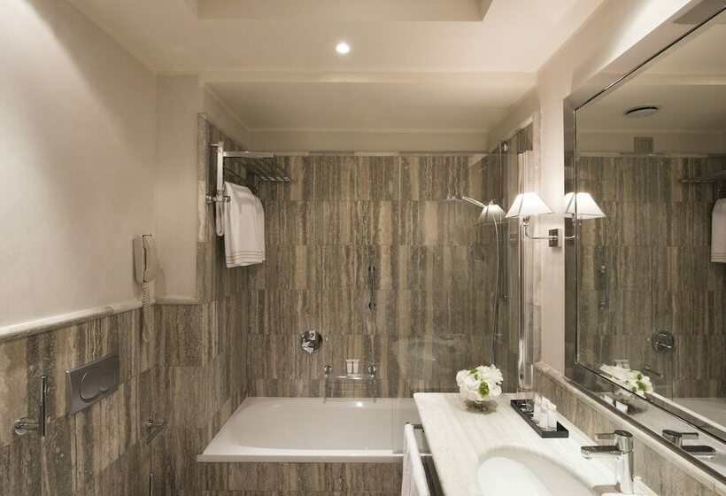 اتاق لوکس, Rosa Grand Milano   Starhotels Collezione
