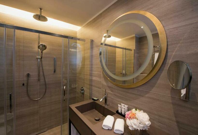 اتاق لوکس با چشم‌انداز, Rosa Grand Milano   Starhotels Collezione