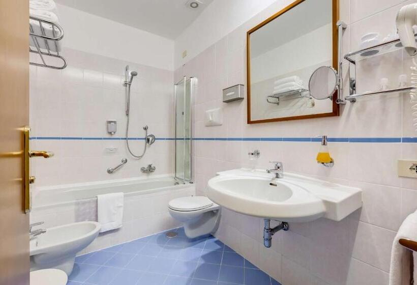 Classic room with balcony, Best Western Hotel La Solara