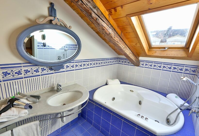 سوئیت جونیور با ماساژ آبی, Best Western Hotel Piemontese