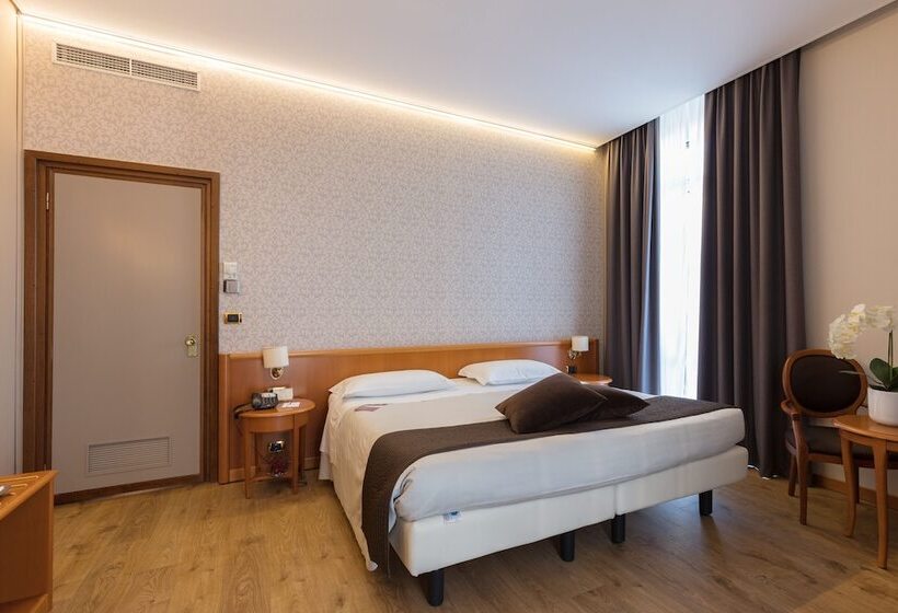 اتاق راحتی سه تخته, Concord
