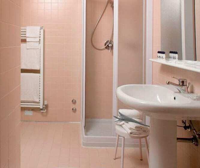 Quarto Estandar, Diana