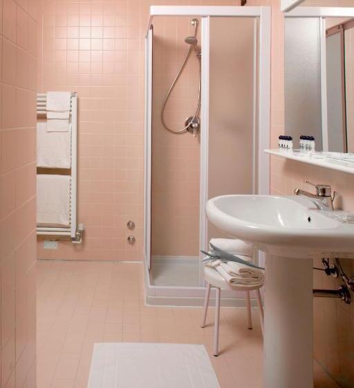 Quarto Estandar Individual, Diana
