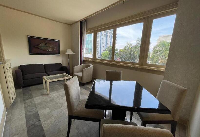 اتاق اجرایی, Grand Hotel Preanger