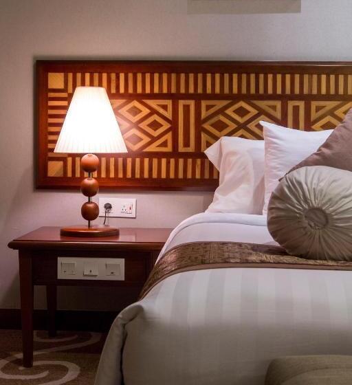 سوئیت 2 خوابه, Grand Hotel Preanger