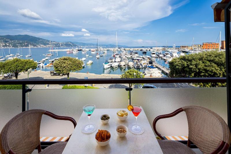 Apartamento 1 Quarto com Terraço Vista Mar, Laurin