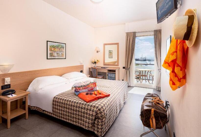 Quarto Estandar Vista Mar com Terraço, Laurin