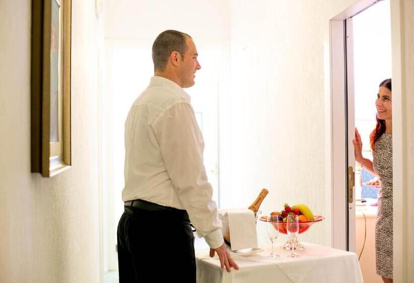 اتاق استاندارد, Mion Hotel & Sanìo Restaurant