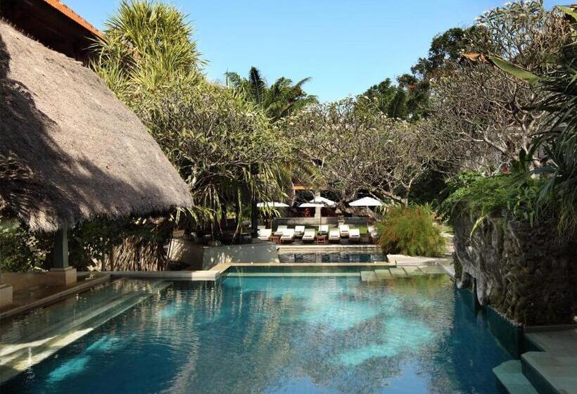Quarto Club, Puri Santrian