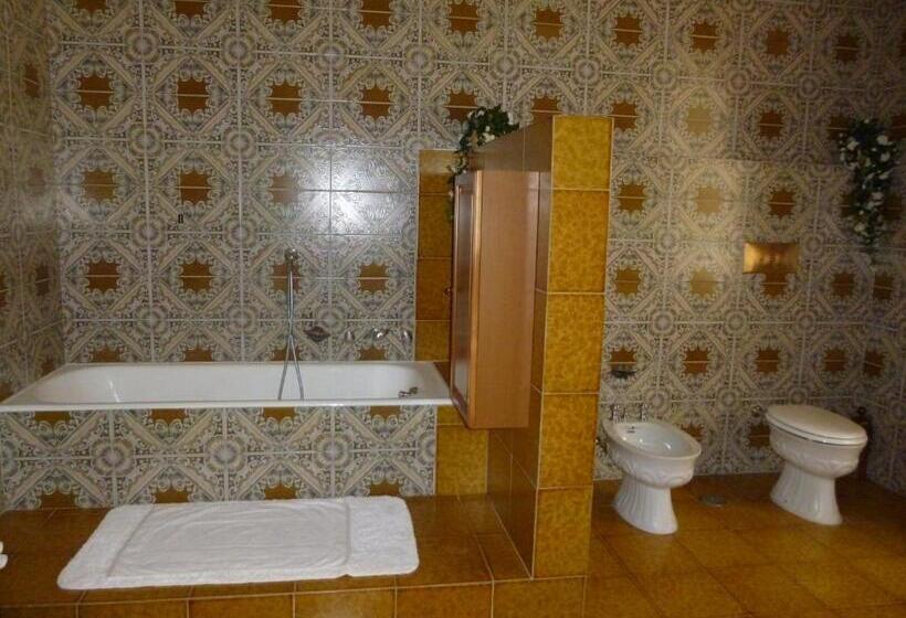 اتاق لوکس, Park Hotel Villa Salzea