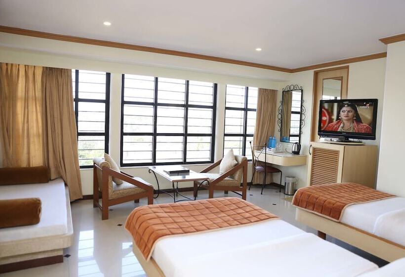 Номер Deluxe, Godwin   Colaba