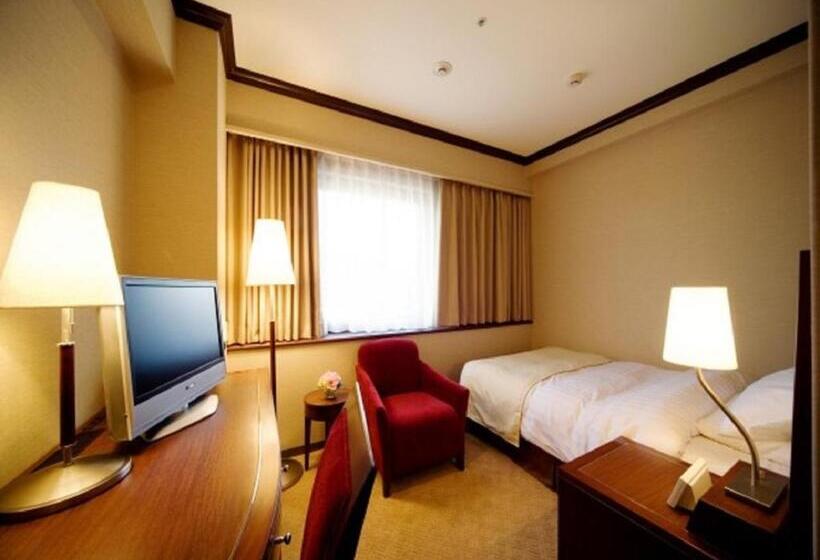 اتاق استاندارد یک نفره, Okayama International