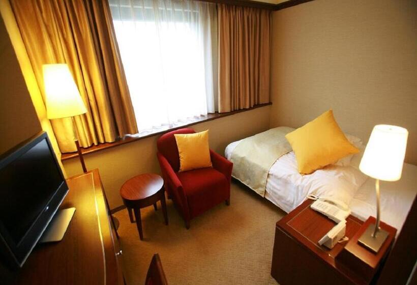 اتاق اکونومی یک تخته, Okayama International