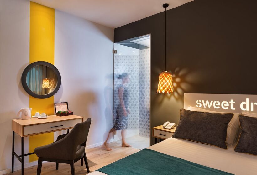 Quarto Deluxe, Prima City