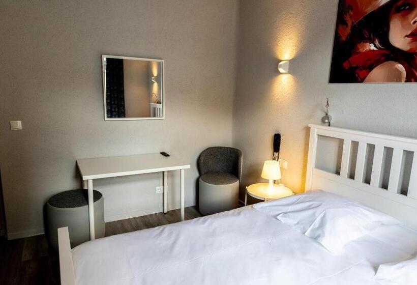اتاق استاندارد, Bristol