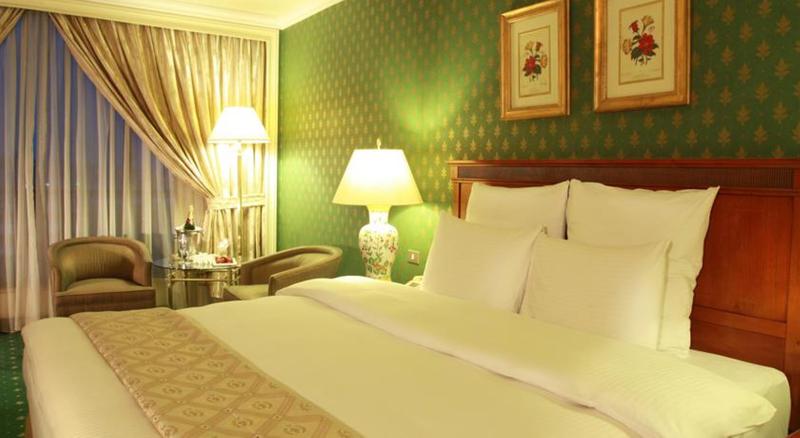 اتاق کلاب, Regency Palace Amman