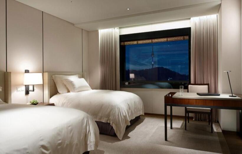 Номер Deluxe, The Shilla Seoul