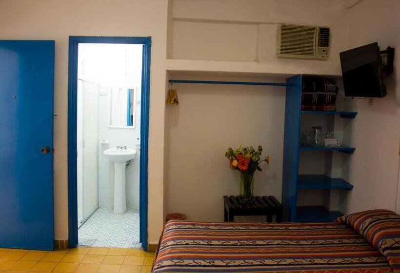 Habitació Quàdruple Estàndard, Encino Malecon Centro Puerto Vallarta