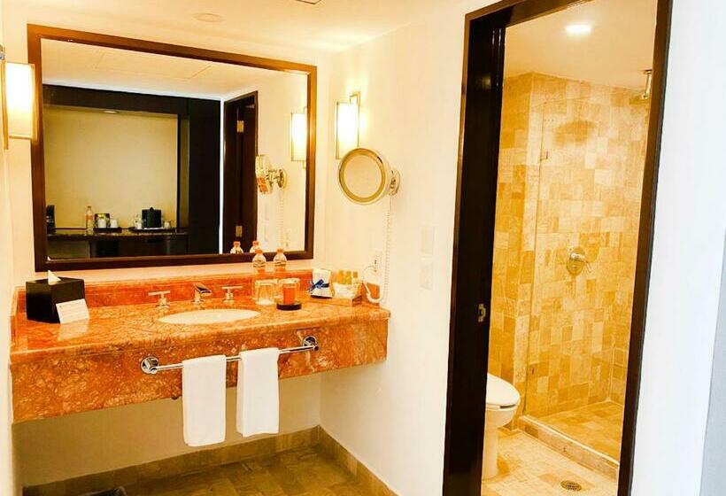 Номер Deluxe Кровать Кинг, Krystal Grand Cancun - All Inclusive
