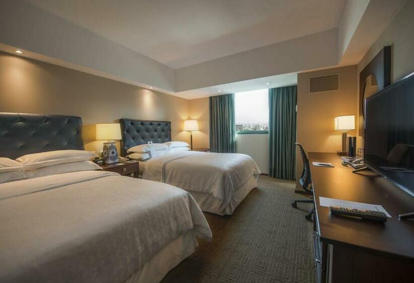 Номер бизнес-класса, Sheraton Mexico City Maria Isabel