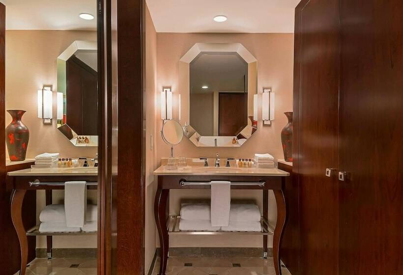 Номер бизнес-класса, Sheraton Mexico City Maria Isabel