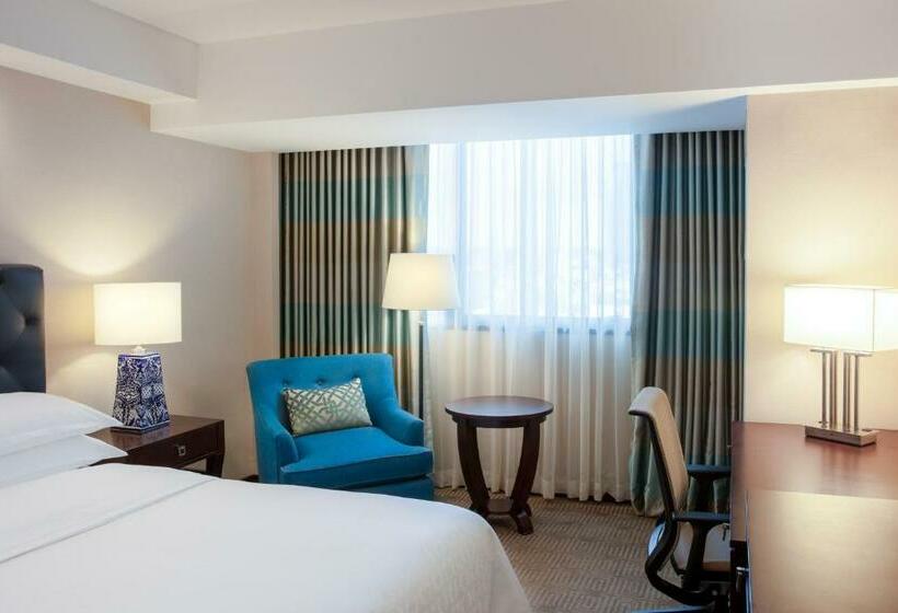 Люкс Клуб, Sheraton Mexico City Maria Isabel
