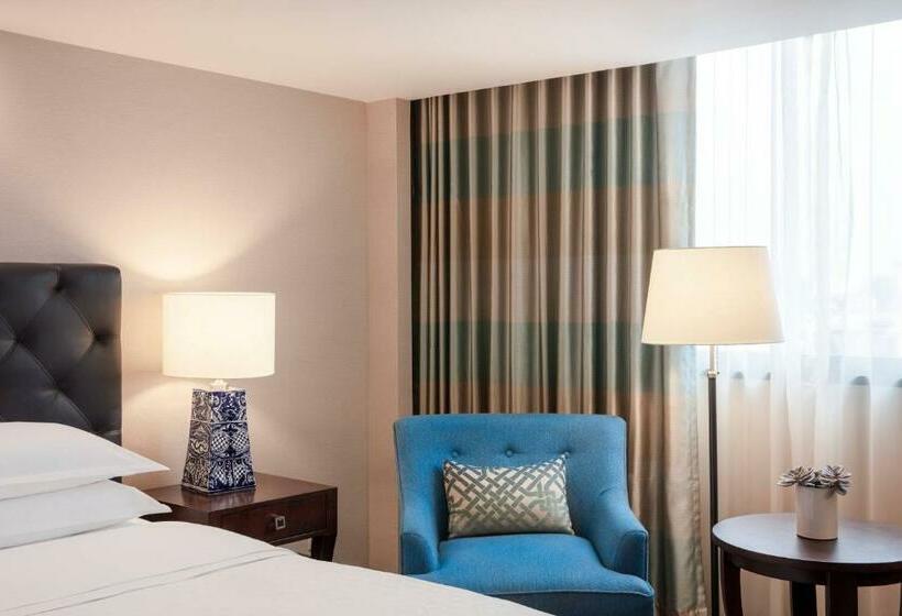 Люкс Клуб, Sheraton Mexico City Maria Isabel