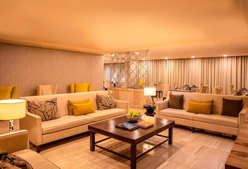 Люкс Клуб, Sheraton Mexico City Maria Isabel