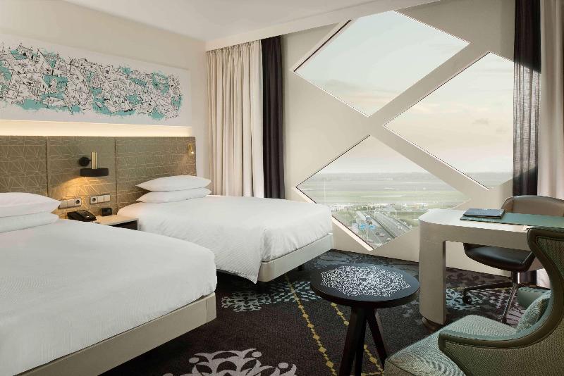 Номер Deluxe, Hilton Amsterdam Airport Schiphol