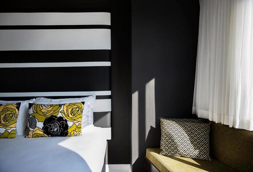 수피리어 룸, Mövenpick Hotel Auckland