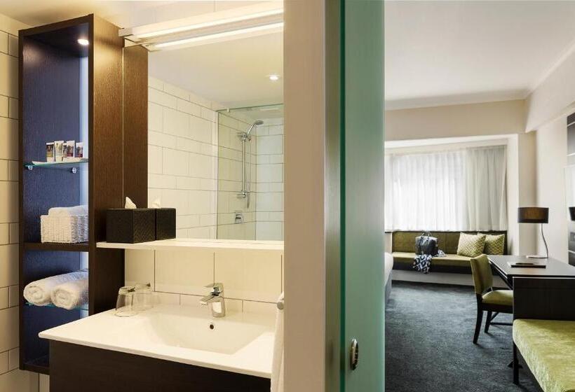 디럭스 룸 바다 전망, Mövenpick Hotel Auckland