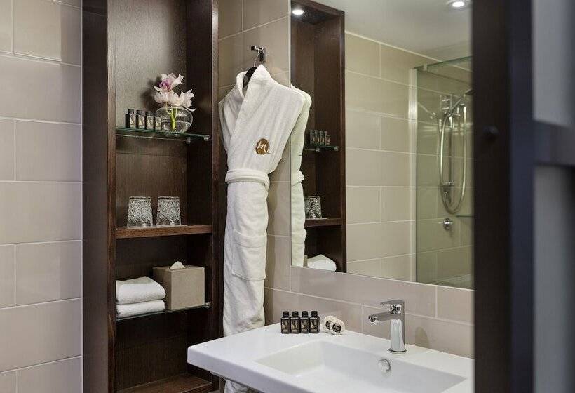 디럭스 룸 바다 전망, Mövenpick Hotel Auckland