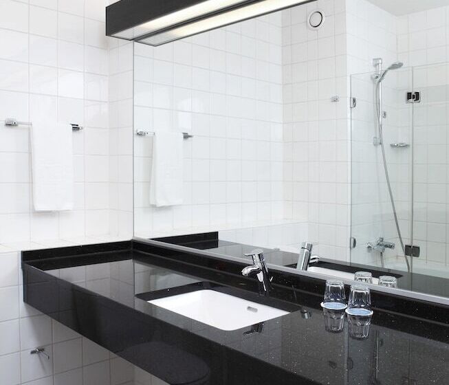 Номер Стандарт, NH Capelle Rotterdam