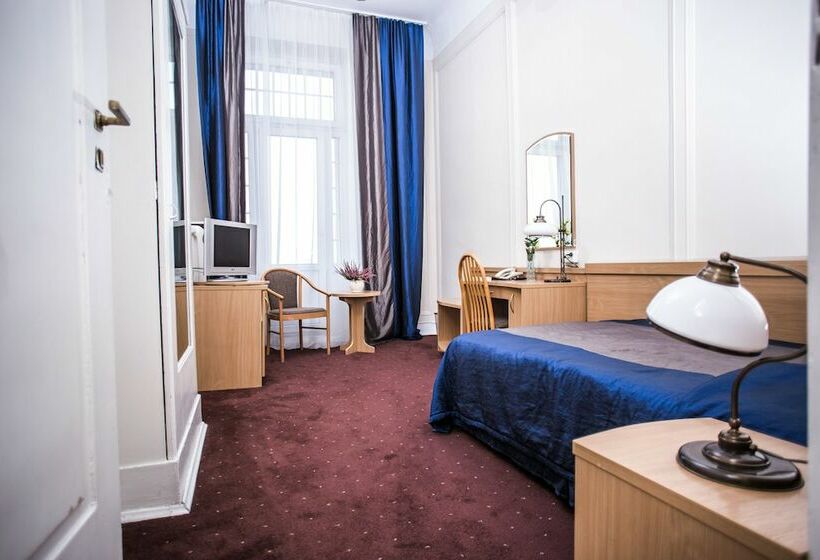 اتاق استاندارد یک نفره, Grand
