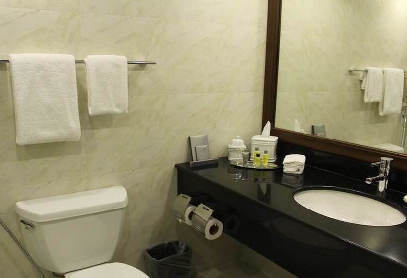 سوییت لوکس, Karachi Marriott