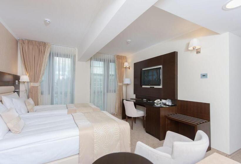 اتاق کلاس بیزنس, Grand Hotel Coroana