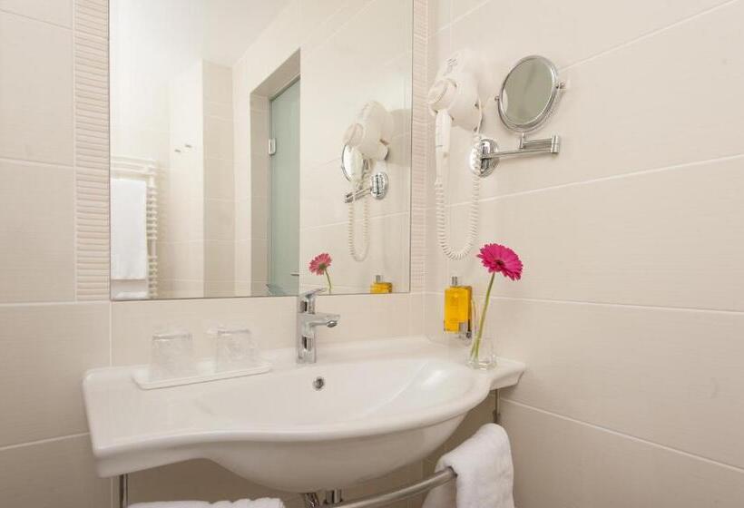 اتاق کلاس بیزنس, Grand Hotel Coroana