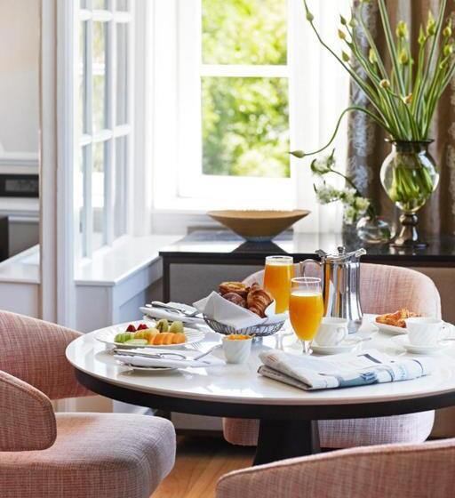 سوییت جونیور, Mount Nelson, A Belmond Hotel, Cape Town
