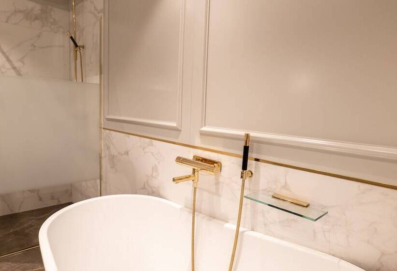 Люкс, Profilhotels Calmar Stadshotell