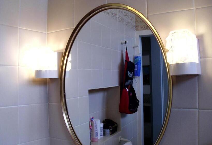 חדר סטנדרט יחיד, Savoy Hotel Kimberley