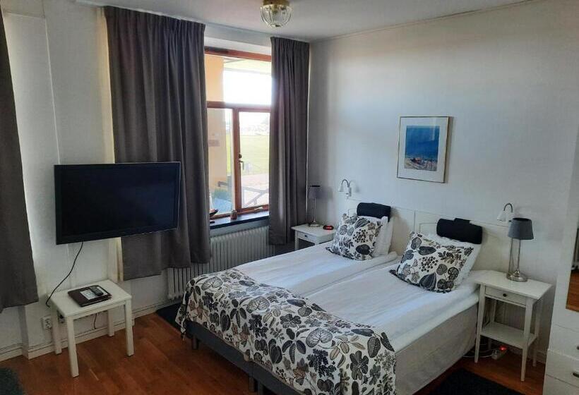 Трехместный Номер Базовый, Svea   Sure Hotel Collection By Best Western