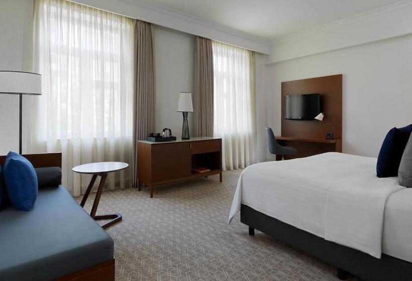 キングサイズベッドのスーペリアルーム, Armenia Marriott Hotel Yerevan